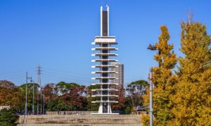 駒沢大学駅_駒沢オリンピック公園_記念塔
