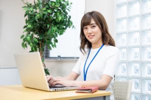 仕事の合間に暇つぶし_OL